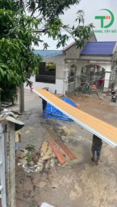 Mẫu tôn pu vân gỗ sang trọng cho công trình tiệc cưới